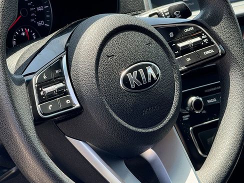 Used 2020 Kia Optima LX image 21