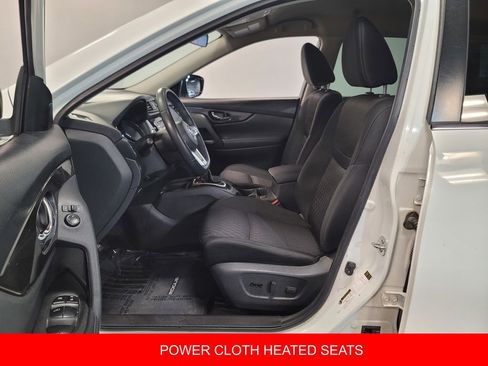 Used 2019 Nissan Rogue SV image 18