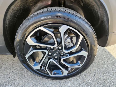 Certified 2024 Chevrolet Trax RS w/ Driver Confidence Package image 41