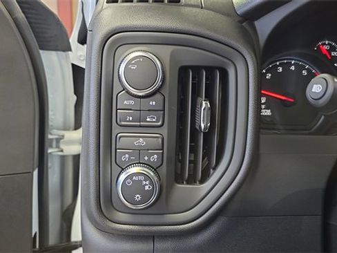 Used 2025 GMC Sierra 1500 Pro w/ Convenience Package image 20