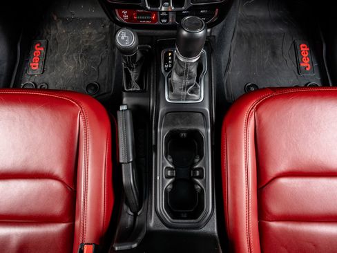 Used 2024 Jeep Wrangler Rubicon 392 image 28