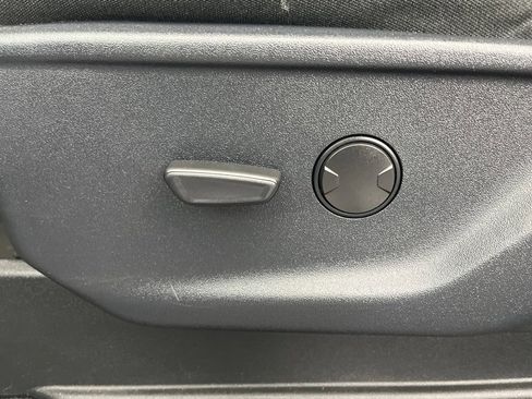 Used 2023 Ford F150 XLT image 22