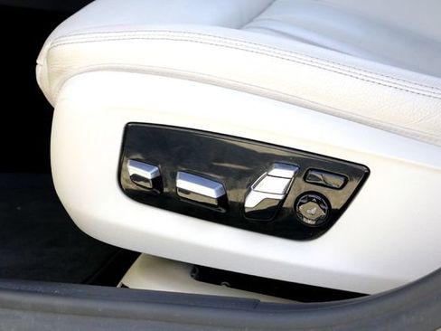 Used 2020 BMW 530i w/ Convenience Package RWD image 12
