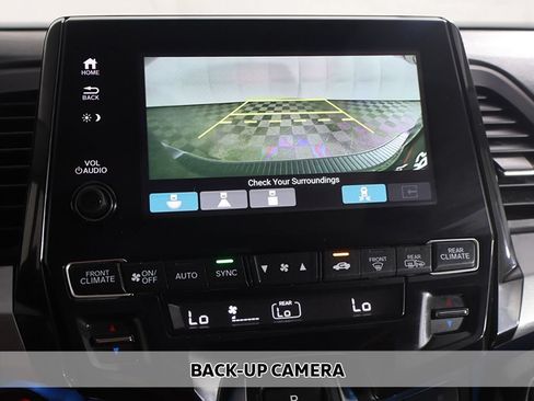 Used 2023 Honda Odyssey Touring image 7