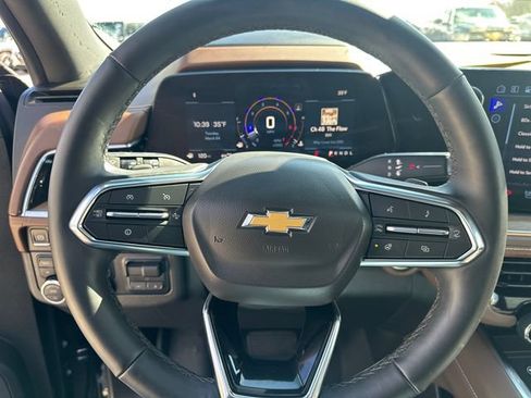 Used 2025 Chevrolet Tahoe High Country AWD/4WD image 30