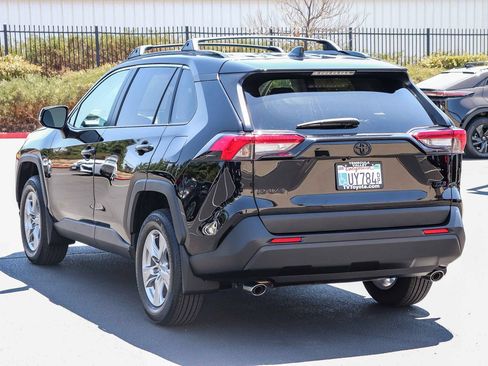 Certified 2025 Toyota RAV4 XLE w/ Convenience Package FWD image 5