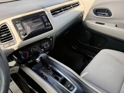 Used 2016 Honda HR-V LX image 20