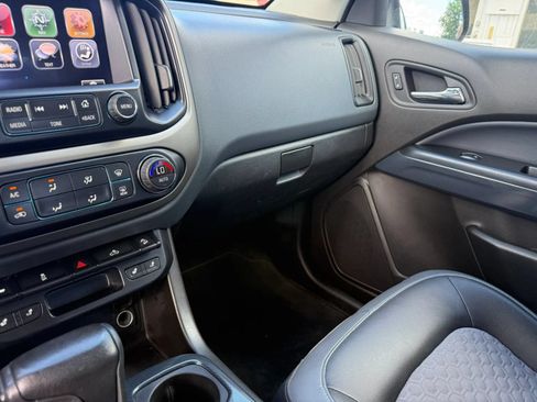 Used 2015 Chevrolet Colorado Z71 AWD/4WD image 28