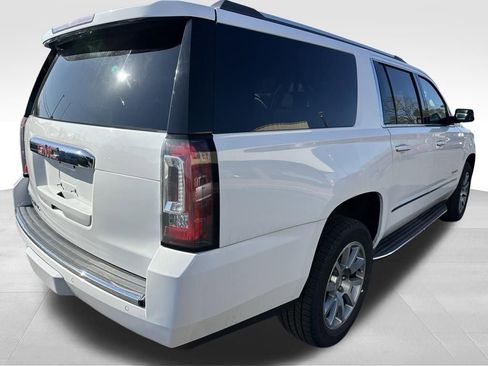Used 2019 GMC Yukon XL Denali image 5