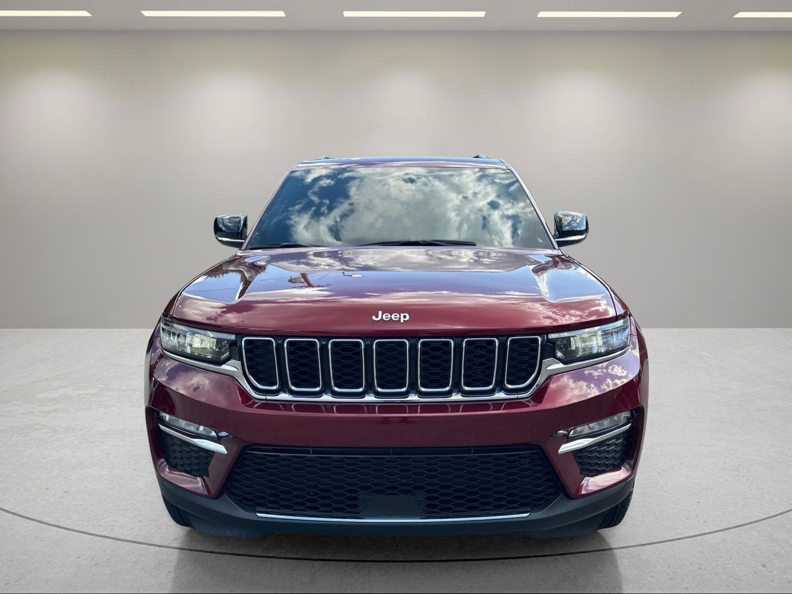 Used 2024 Jeep Grand Cherokee Limited AWD/4WD image 9