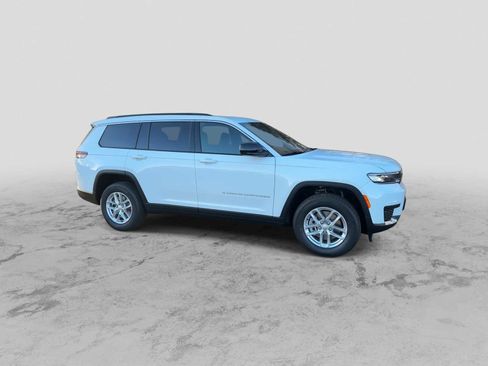 New 2025 Jeep Grand Cherokee L Laredo w/ Luxury Tech Group I image 2