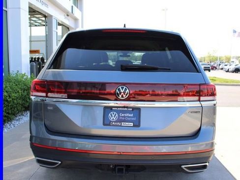 Used 2025 Volkswagen Atlas SE AWD/4WD image 7