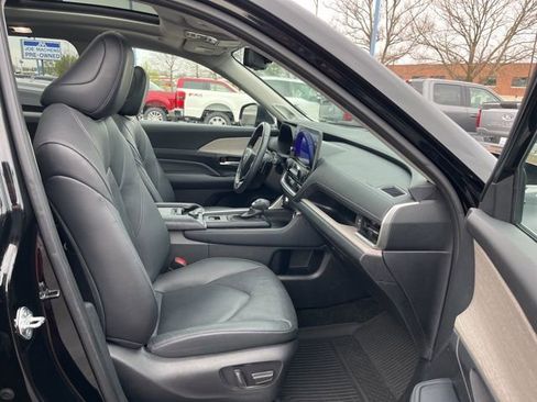 Used 2024 Toyota Grand Highlander Platinum image 25