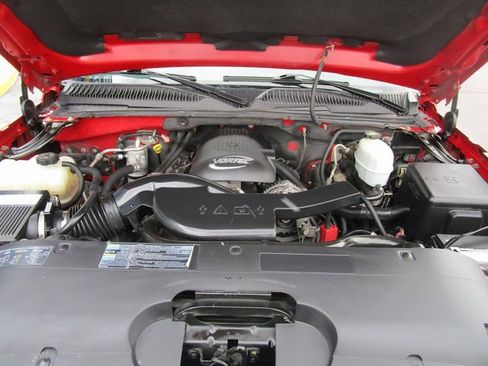 Used 2005 Chevrolet Avalanche Z66 w/ Sun And Sound Package image 9