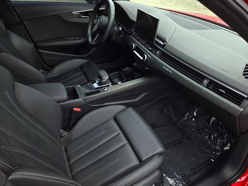 Used 2022 Audi A4 2.0T Premium Plus AWD/4WD image 13
