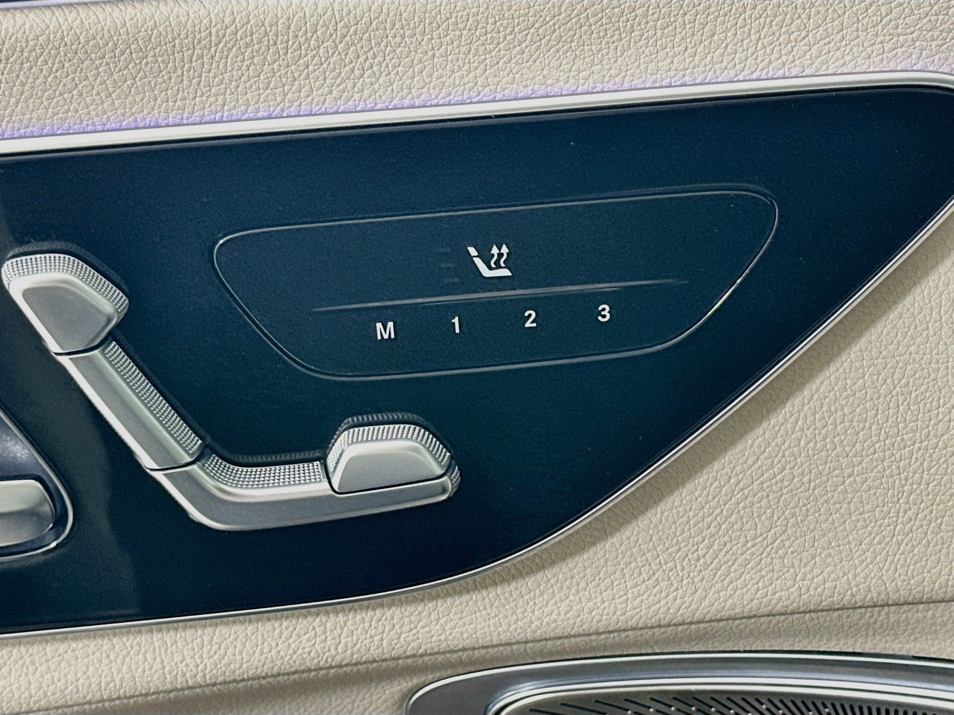 Certified 2024 Mercedes-Benz CLE 300 4MATIC Coupe image 22