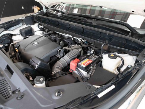 Used 2020 Toyota Highlander Limited AWD/4WD image 34