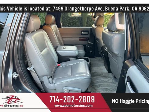 Used 2011 Toyota Sequoia Platinum image 22