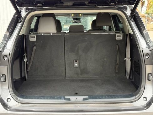 Certified 2022 Toyota Highlander LE image 14