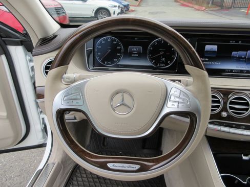 Used 2017 Mercedes-Benz S 550 Sedan image 47