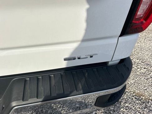 Used 2024 GMC Sierra 1500 SLT image 42