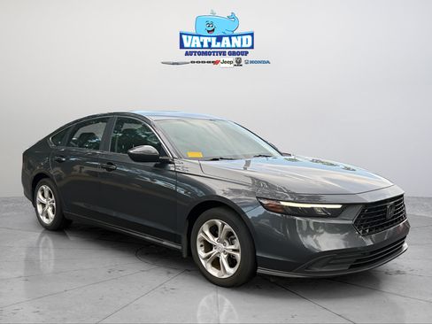 Used 2023 Honda Accord LX image 19