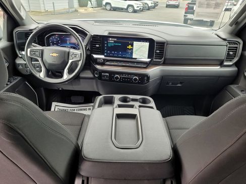 Used 2025 Chevrolet Silverado 1500 LT image 15