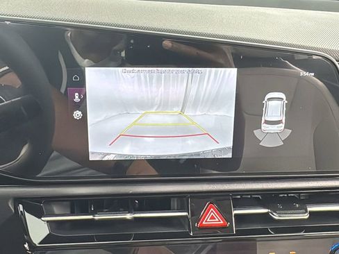 New 2025 Kia Niro EX image 25