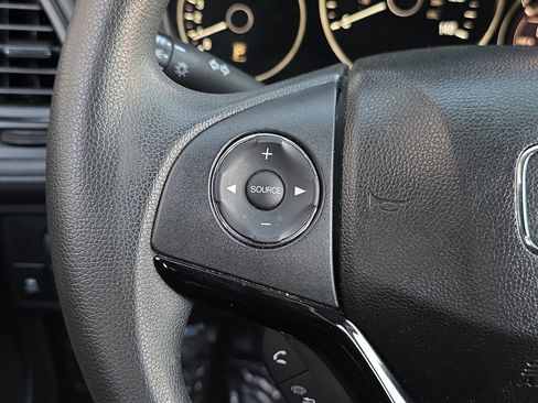 Used 2017 Honda HR-V LX image 15