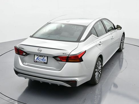 Used 2024 Nissan Altima 2.5 SV image 33