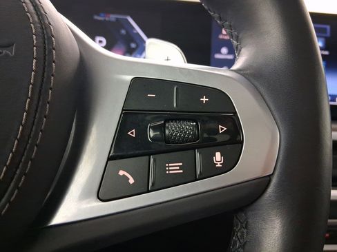 Used 2024 BMW X5 xDrive40i w/ M Sport Package image 22