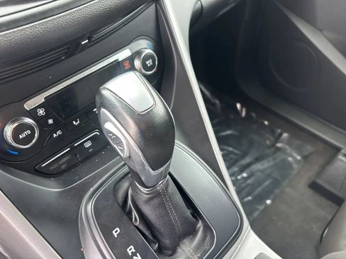 Used 2014 Ford Escape SE w/ Equipment Group 201A FWD image 13
