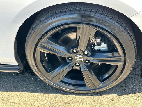 Used 2023 Honda Accord Sport image 7