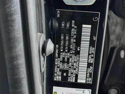 Used 2024 Toyota 4Runner SR5 image 12