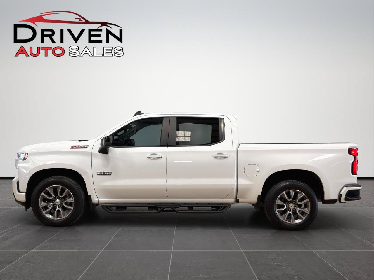 Used 2020 Chevrolet Silverado 1500 RST AWD/4WD image 2
