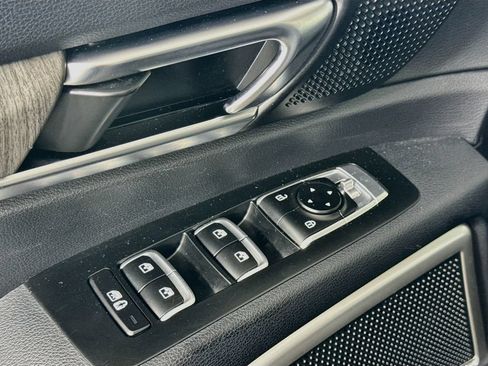 Used 2023 Kia Telluride EX w/ EX Captain's Chair Package FWD image 14