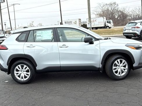 New 2026 Toyota Corolla Cross L image 10