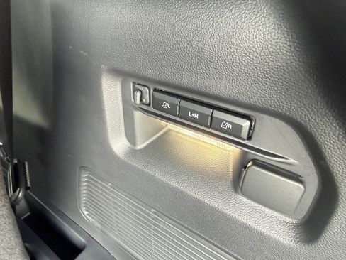 Used 2025 Ford Explorer ST w/ Sun And Sound Package AWD/4WD image 42