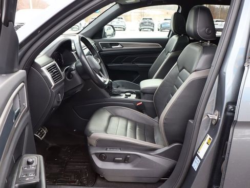 Used 2020 Volkswagen Atlas Cross Sport SEL Premium R-Line image 14