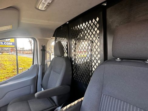 Used 2019 Ford Transit 250 130 Low Roof w/ Exterior Upgrade Package image 17