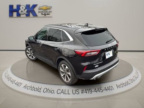 Used 2025 Ford Escape Platinum image 6