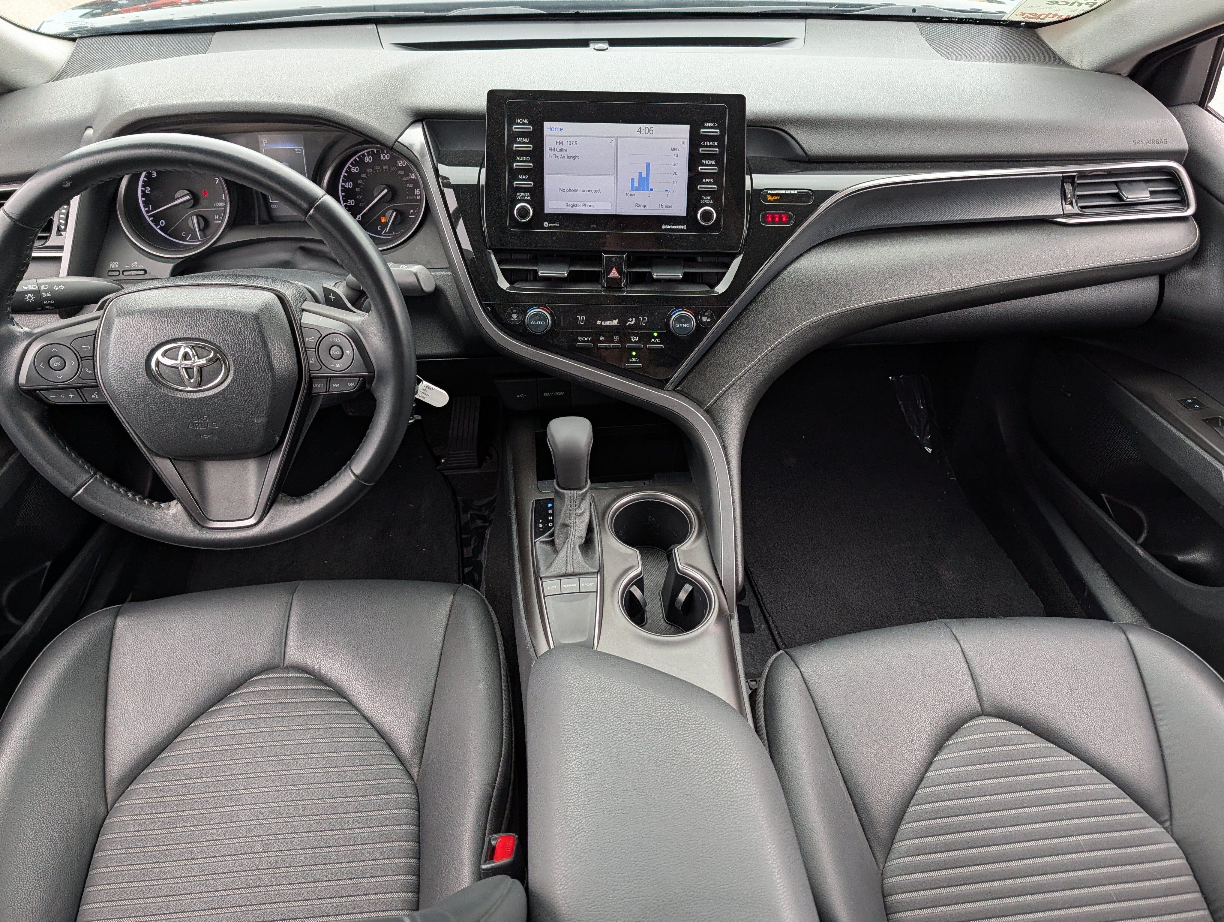 Used 2023 Toyota Camry SE FWD image 10