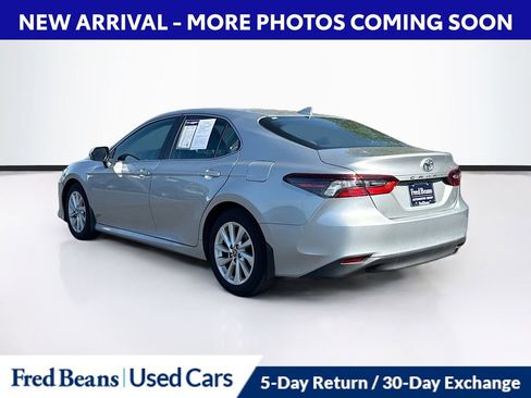 Used 2023 Toyota Camry LE FWD image 6