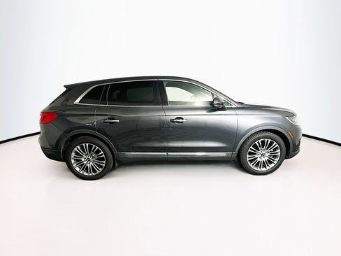 Used 2018 Lincoln MKX Reserve FWD image 10
