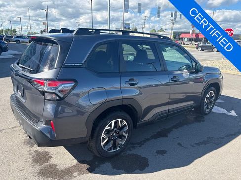 Used 2026 Subaru Forester Premium AWD/4WD image 4