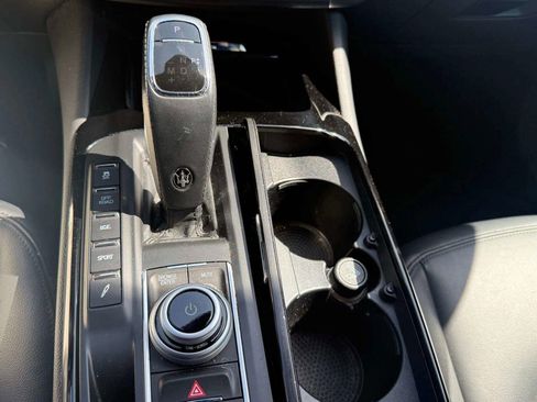 Certified 2023 Maserati Levante GT AWD/4WD image 37