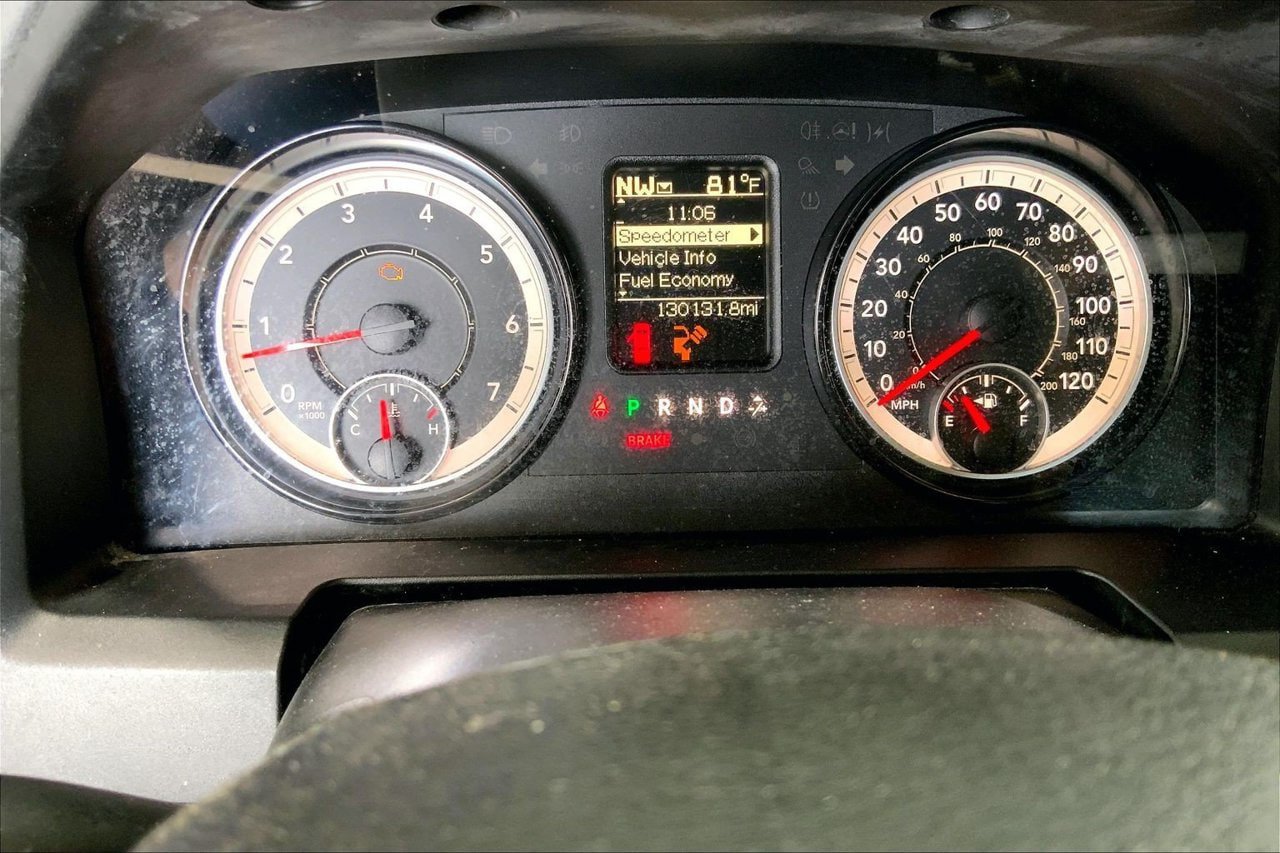 Used 2017 RAM 1500 Classic SLT RWD image 13