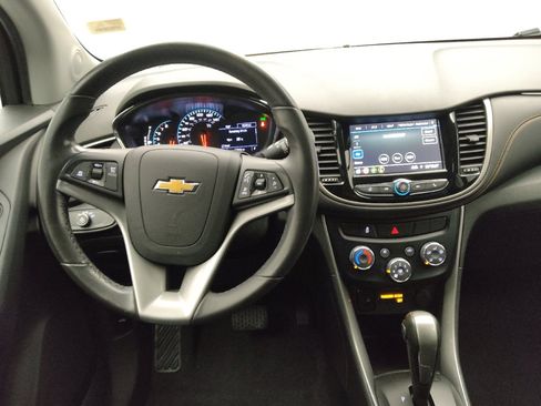 Used 2019 Chevrolet Trax LT w/ LT Convenience Package image 22