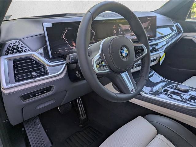 Used 2025 BMW X7 xDrive40i w/ M Sport Package AWD/4WD image 10