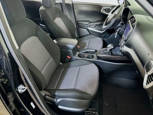 Used 2024 Kia Soul LX w/ Option Group 015 image 13